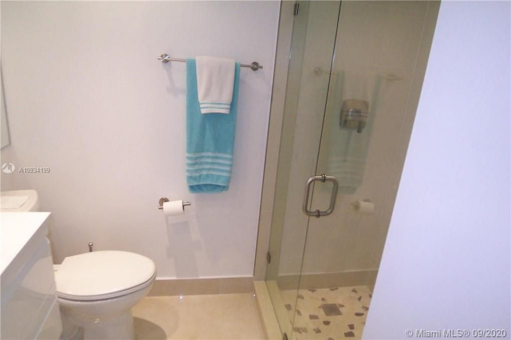 5161 Collins Av, Unit 806, Miami Beach, FL 33140 Photo