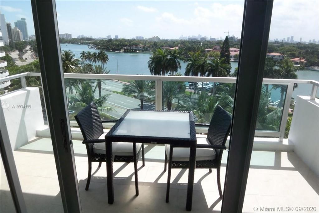 5161 Collins Av, Unit 806, Miami Beach, FL 33140 Photo