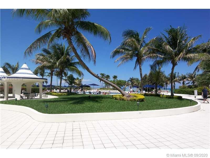 5161 Collins Av, Unit 806, Miami Beach, FL 33140 Photo