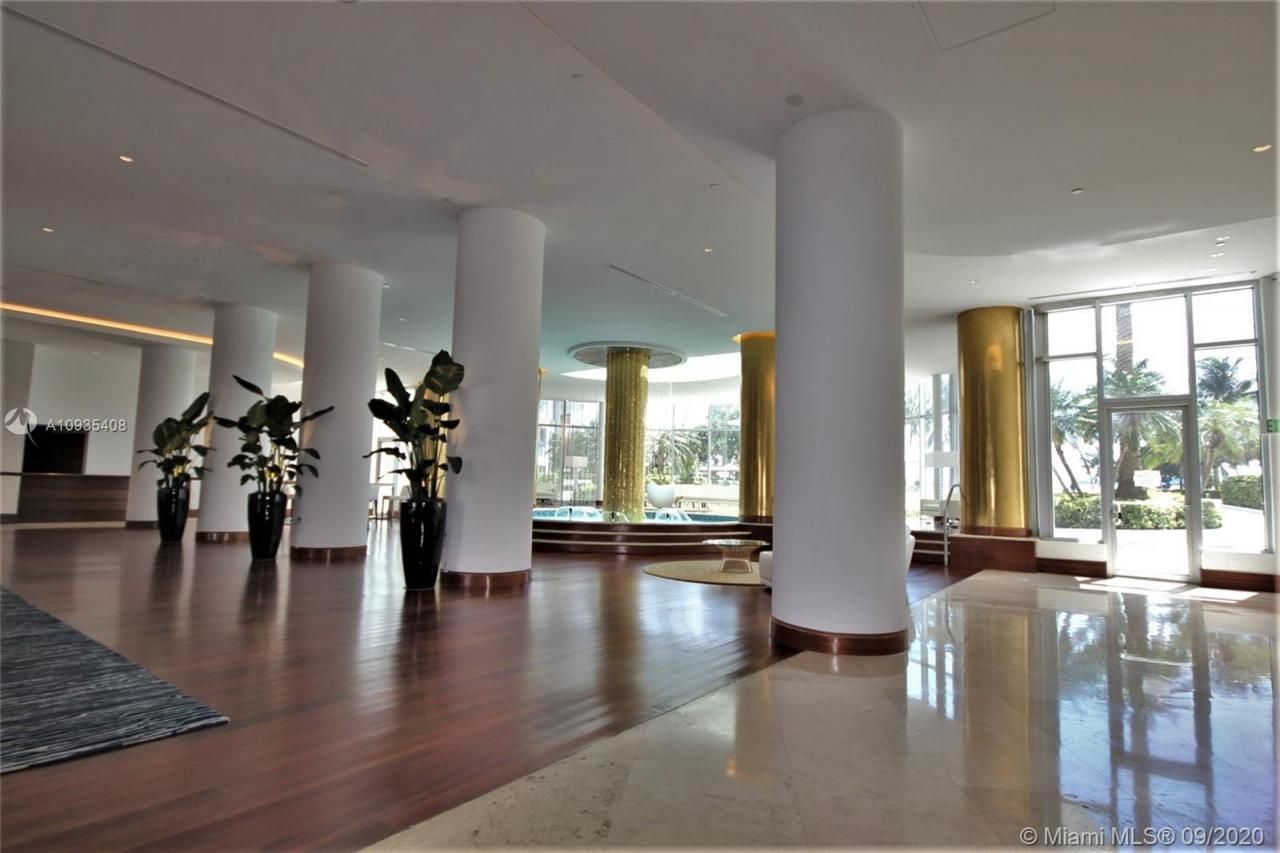 5161 Collins Av, Unit 508, Miami Beach, FL 33140 Photo