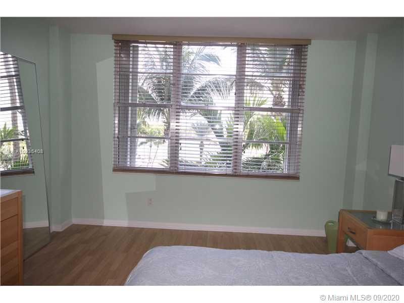 5161 Collins Av, Unit 508, Miami Beach, FL 33140 Photo