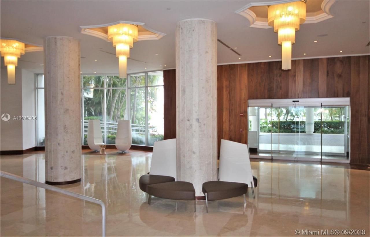 5161 Collins Av, Unit 508, Miami Beach, FL 33140 Photo