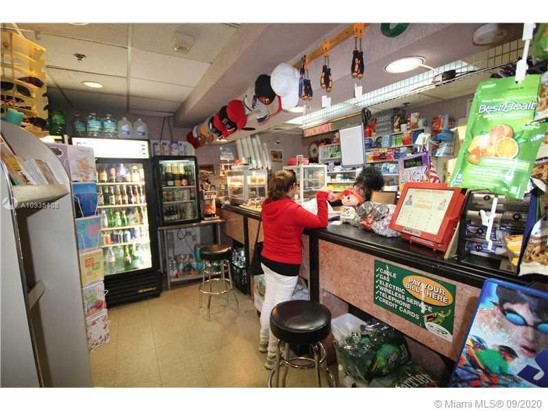 5161 Collins Av, Unit 508, Miami Beach, FL 33140 Photo