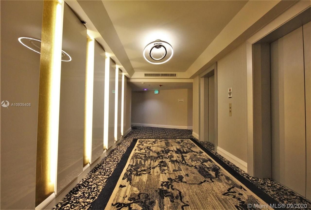 5161 Collins Av, Unit 508, Miami Beach, FL 33140 Photo