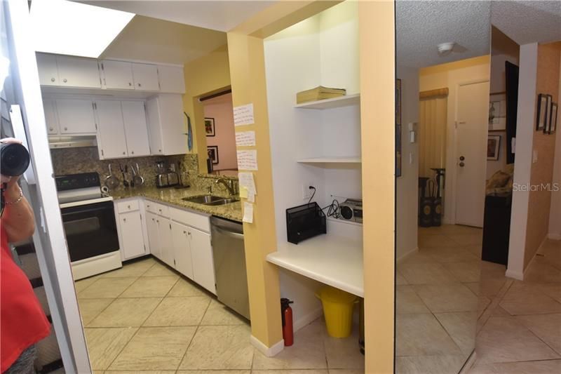 1625 Treehouse Circle, Unit TR111, Sarasota, FL 34231 Photo