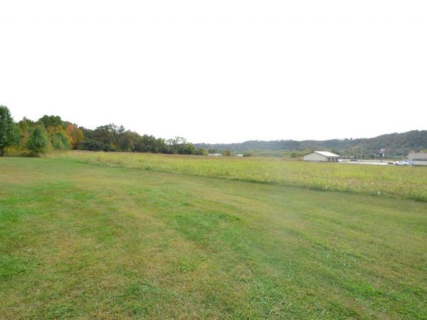 8170 US Rt 52, Aberdeen, OH 45101