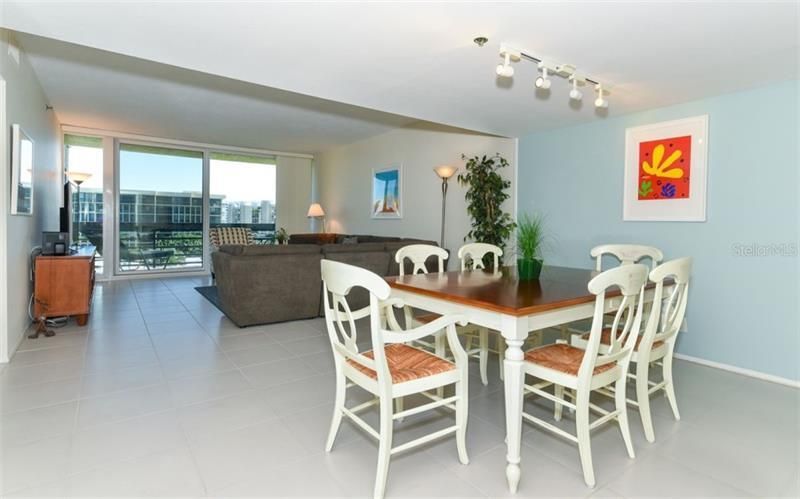 1125 Gulf Of Mexico Drive, Unit 403, Longboat Key, FL 34228 Photo