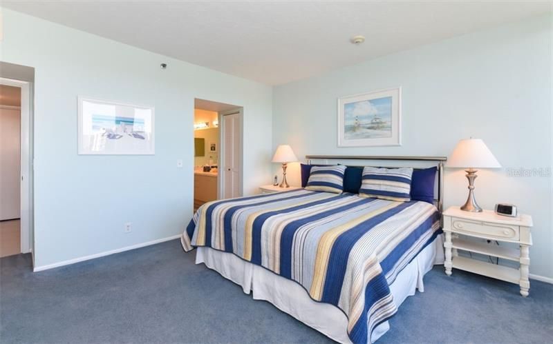 1125 Gulf Of Mexico Drive, Unit 403, Longboat Key, FL 34228 Photo