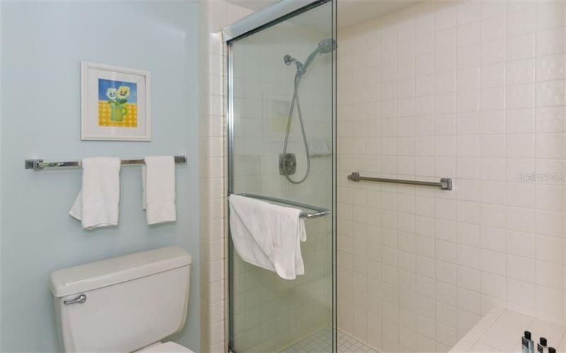 1125 Gulf Of Mexico Drive, Unit 403, Longboat Key, FL 34228 Photo