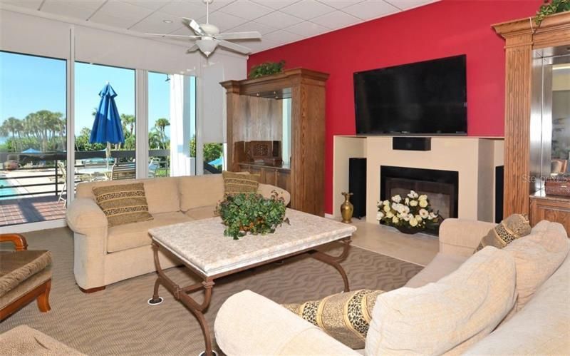 1125 Gulf Of Mexico Drive, Unit 403, Longboat Key, FL 34228 Photo