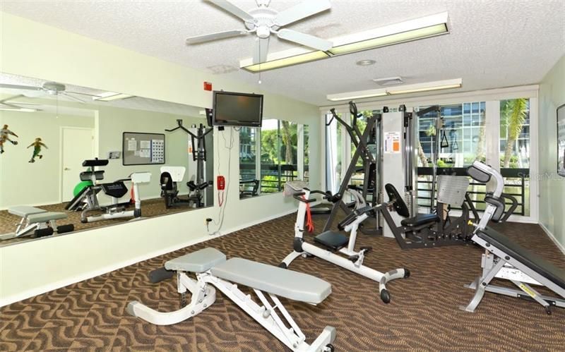 1125 Gulf Of Mexico Drive, Unit 403, Longboat Key, FL 34228 Photo