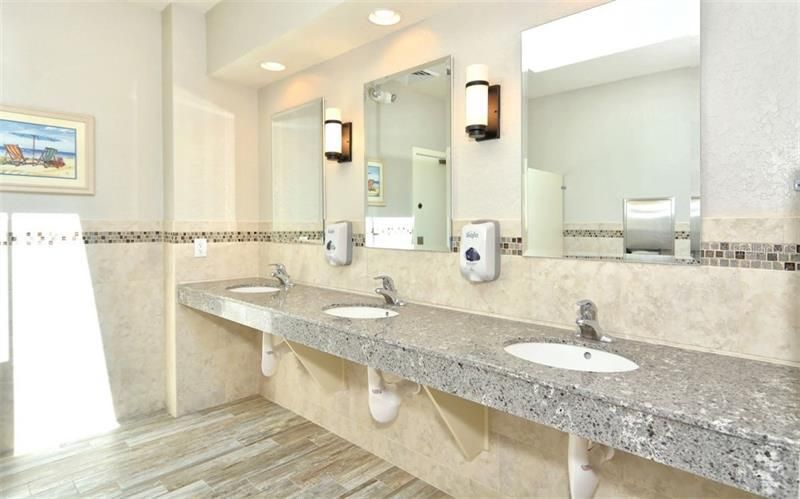 1125 Gulf Of Mexico Drive, Unit 403, Longboat Key, FL 34228 Photo