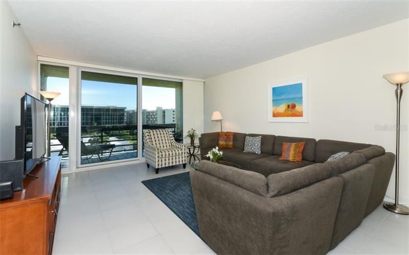 1125 Gulf Of Mexico Drive, Unit 403, Longboat Key, FL 34228 Photo