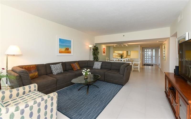 1125 Gulf Of Mexico Drive, Unit 403, Longboat Key, FL 34228 Photo