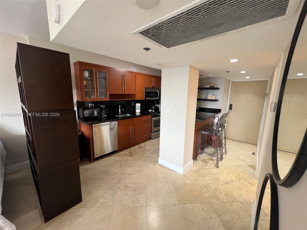100 Lincoln Rd, Unit 716, Miami Beach, FL 33139 Photo