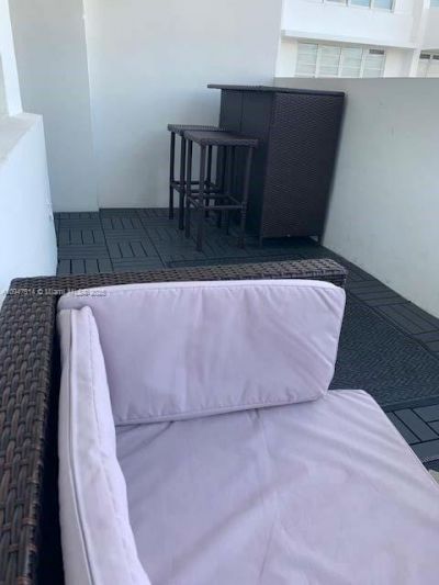 100 Lincoln Rd, Unit 1219, Miami Beach, FL 33139 Photo