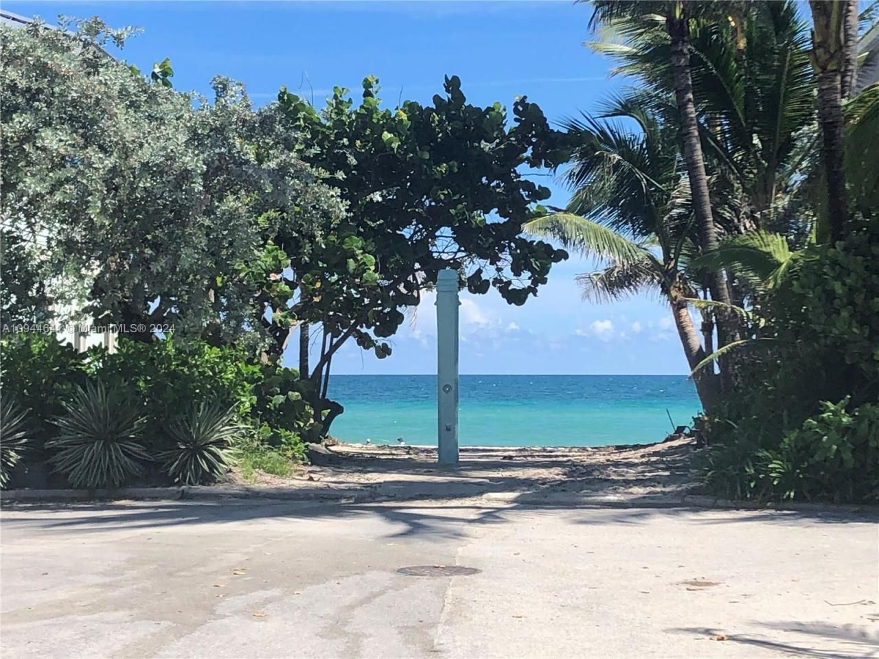 309 Oak St, Hollywood, FL 33019 Photo