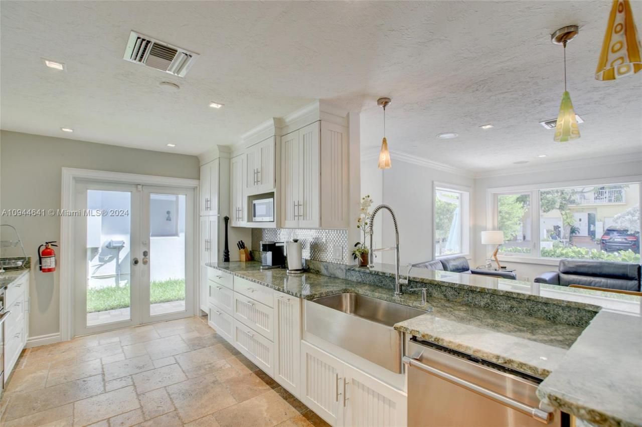 309 Oak St, Hollywood, FL 33019 Photo