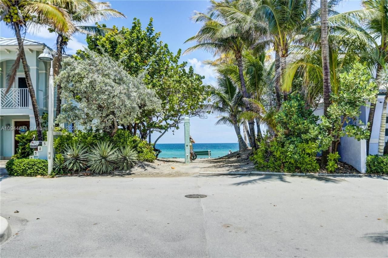309 Oak St, Hollywood, FL 33019 Photo