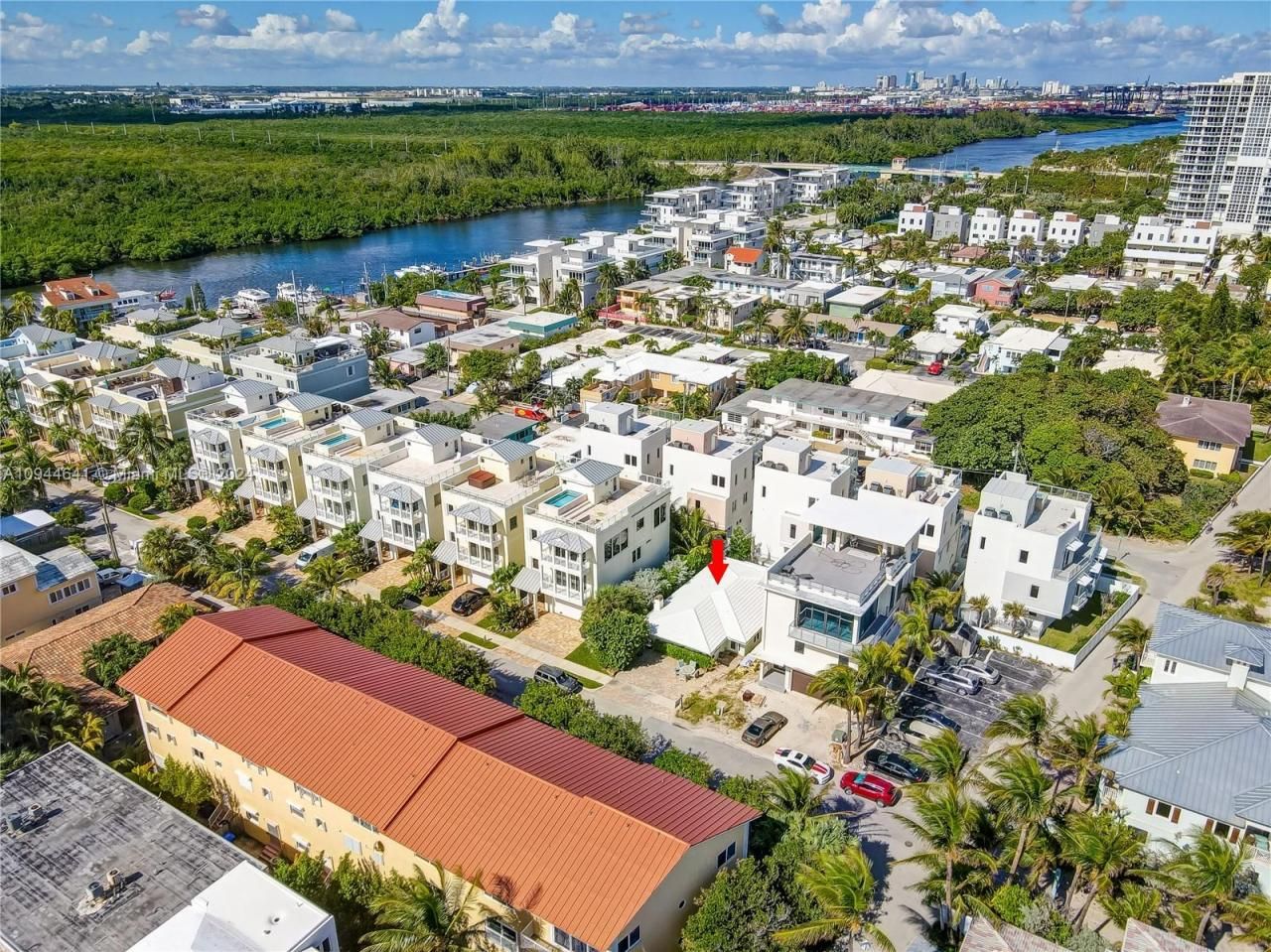 309 Oak St, Hollywood, FL 33019 Photo