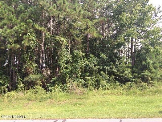 933 Bayshore Drive, Wilmington, NC 28411 Main Photo