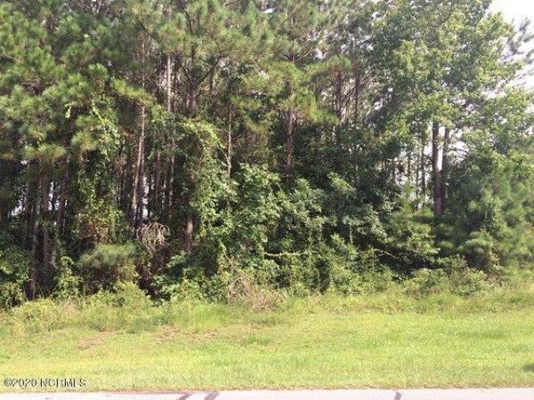 933 Bayshore Drive, Wilmington, NC 28411