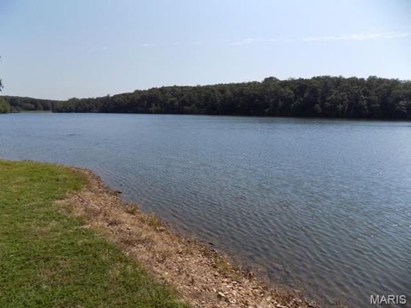 255 Foxboro Road, Gerald, MO 63037