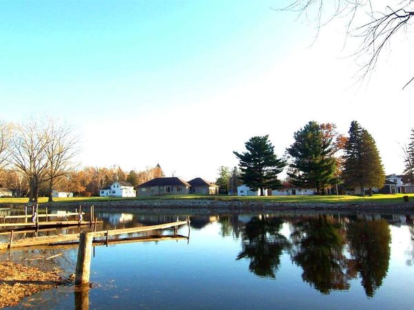 SUNSET BEACH ROAD, Suamico, WI 54173
