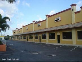 234 E Merritt Island Causeway, Merritt Island, FL 32952 Photo