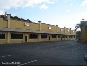 234 E Merritt Island Causeway, Merritt Island, FL 32952 Photo