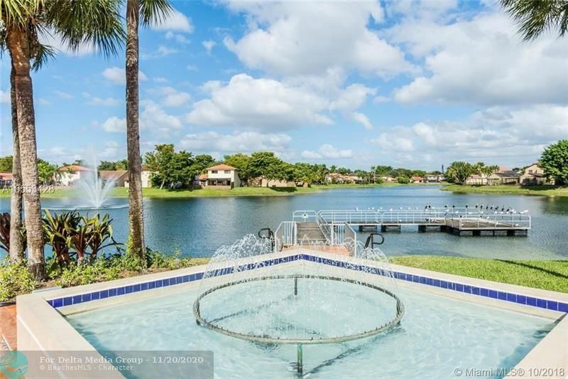 6635 NW 173rd Lane, Hialeah, FL 33015 Photo