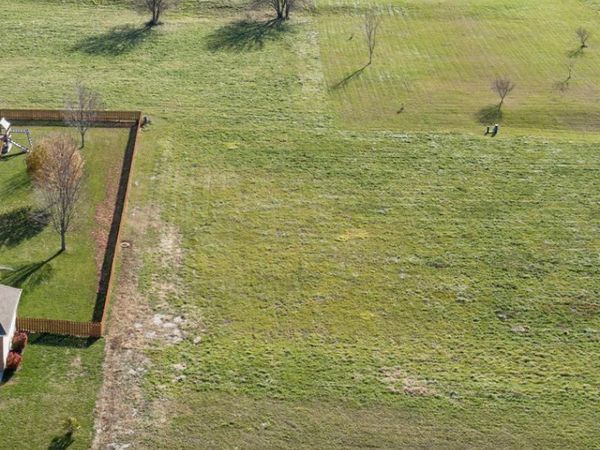 1015 Fox Trail Lane, Somonauk, IL 60552