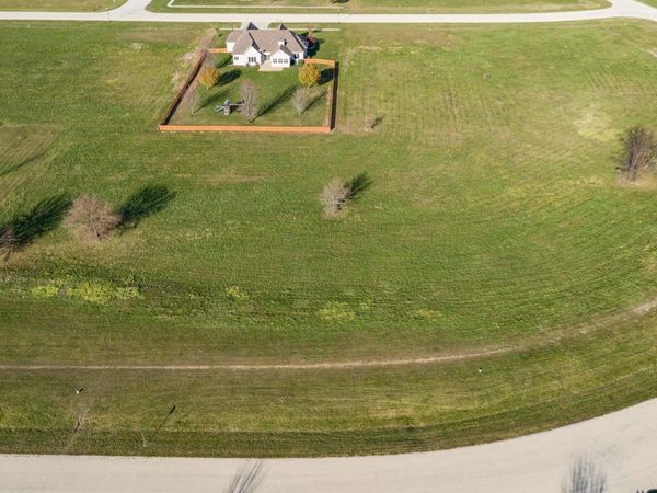 1020 Prairie View Drive, Somonauk, IL 60552