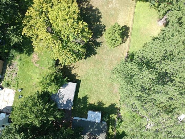 25601 PETER KALTZ Road, Warren, Mi 48091