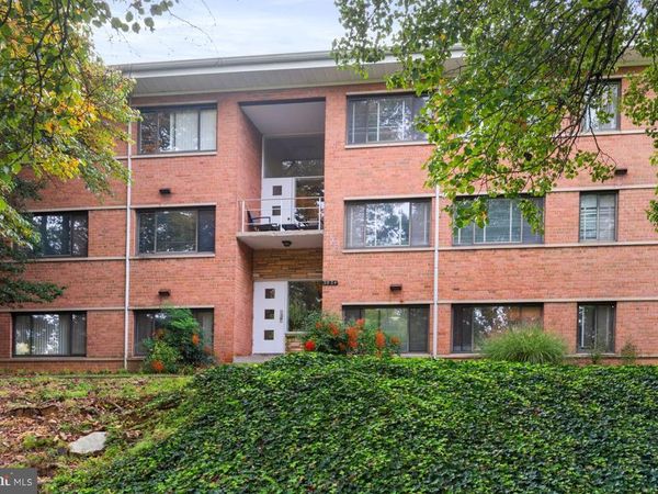 1920 NORTH CALVERT STREET, Unit 2 BR 1 BA, ARLINGTON, VA 22201