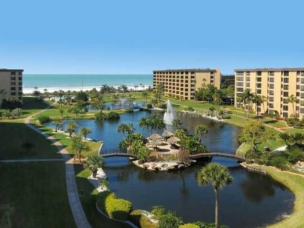 5770 MIDNIGHT PASS ROAD, Unit 605, SARASOTA, FL 34242