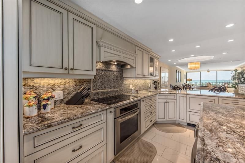 5770 Midnight Pass Road, Unit 605, Sarasota, FL 34242 Photo