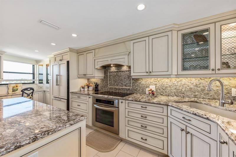 5770 Midnight Pass Road, Unit 605, Sarasota, FL 34242 Photo