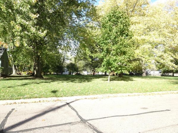 0 Midwood W, Lansing, MI 48911