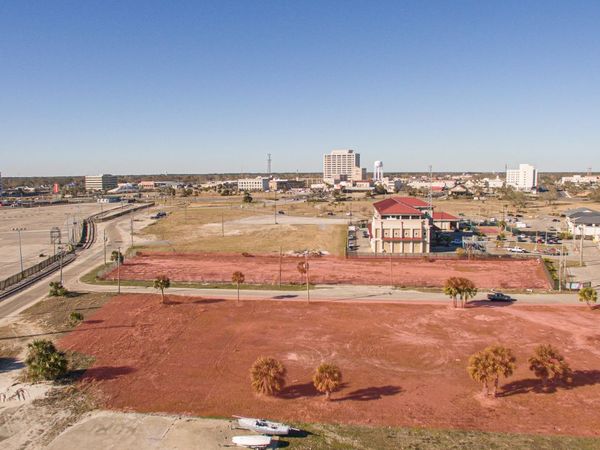 890 23rd Street, Gulfport, MS 39501