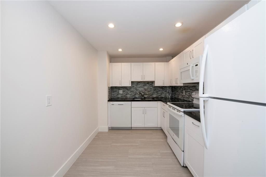 3900 N Hills Drive, Unit 405, Hollywood, FL 33021 Photo