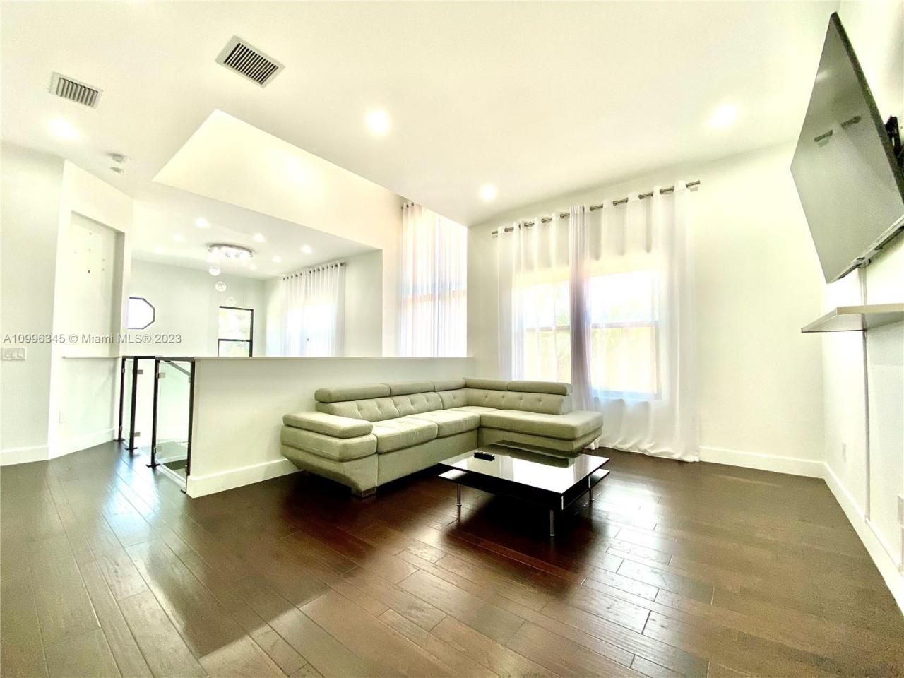 Please Call For Address, Hollywood, FL 33019 Photo