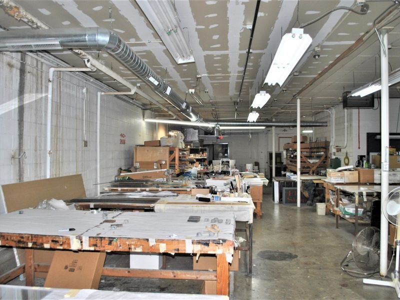 24 East Street, Columbus, OH 43228 Photo 6