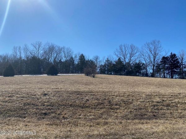 609 WHISPERING CEDARS LANE, Jefferson City, MO 65101