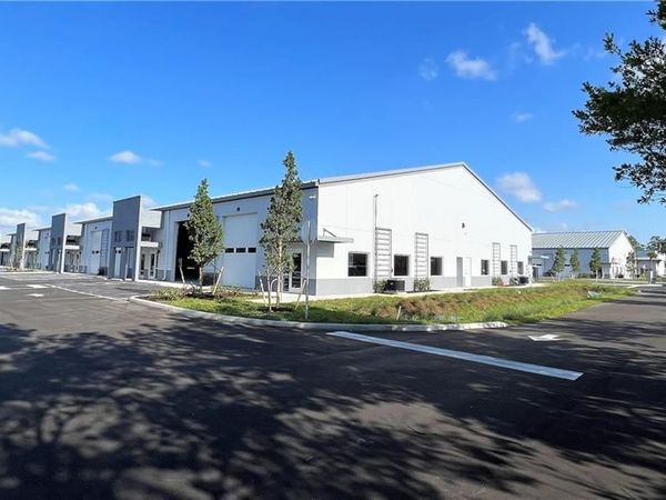 3933 Tollhouse DR, NAPLES, FL 34114