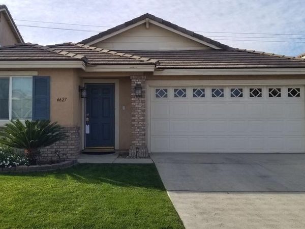 6627 Silver Moon Dr., Bakersfield, CA 93313