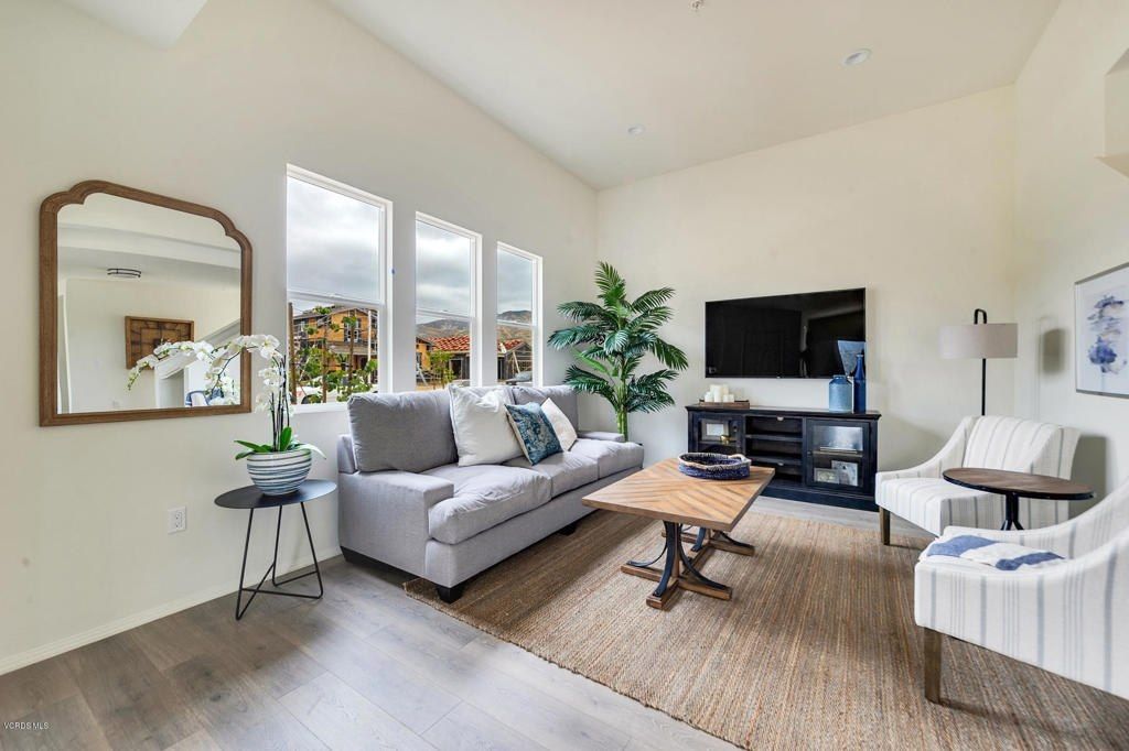 4040 Aurora Way, Piru, CA 93040 Main Photo