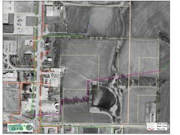 E SOUTH HILLS Drive, Maryville, MO 64468