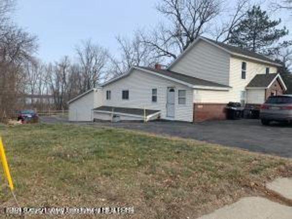 1456 N Haslett Road, Haslett, MI 48840