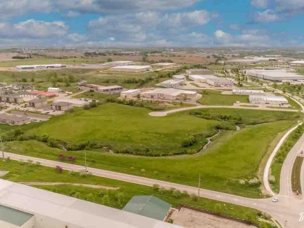 Chavenelle Road, Dubuque, IA 52002